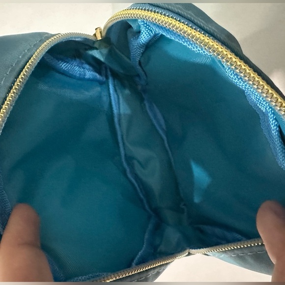 👜 Preppy Nylon Mini Makeup Bag - Blue 💙 - Picture 4 of 4